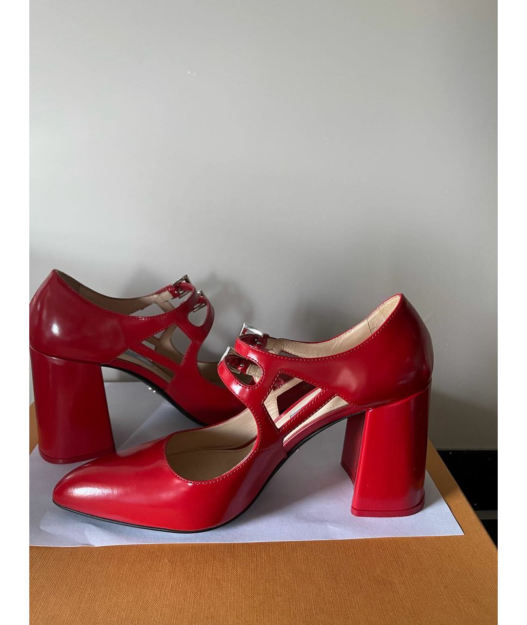 PRADA Красные кожаные туфли, фото 5