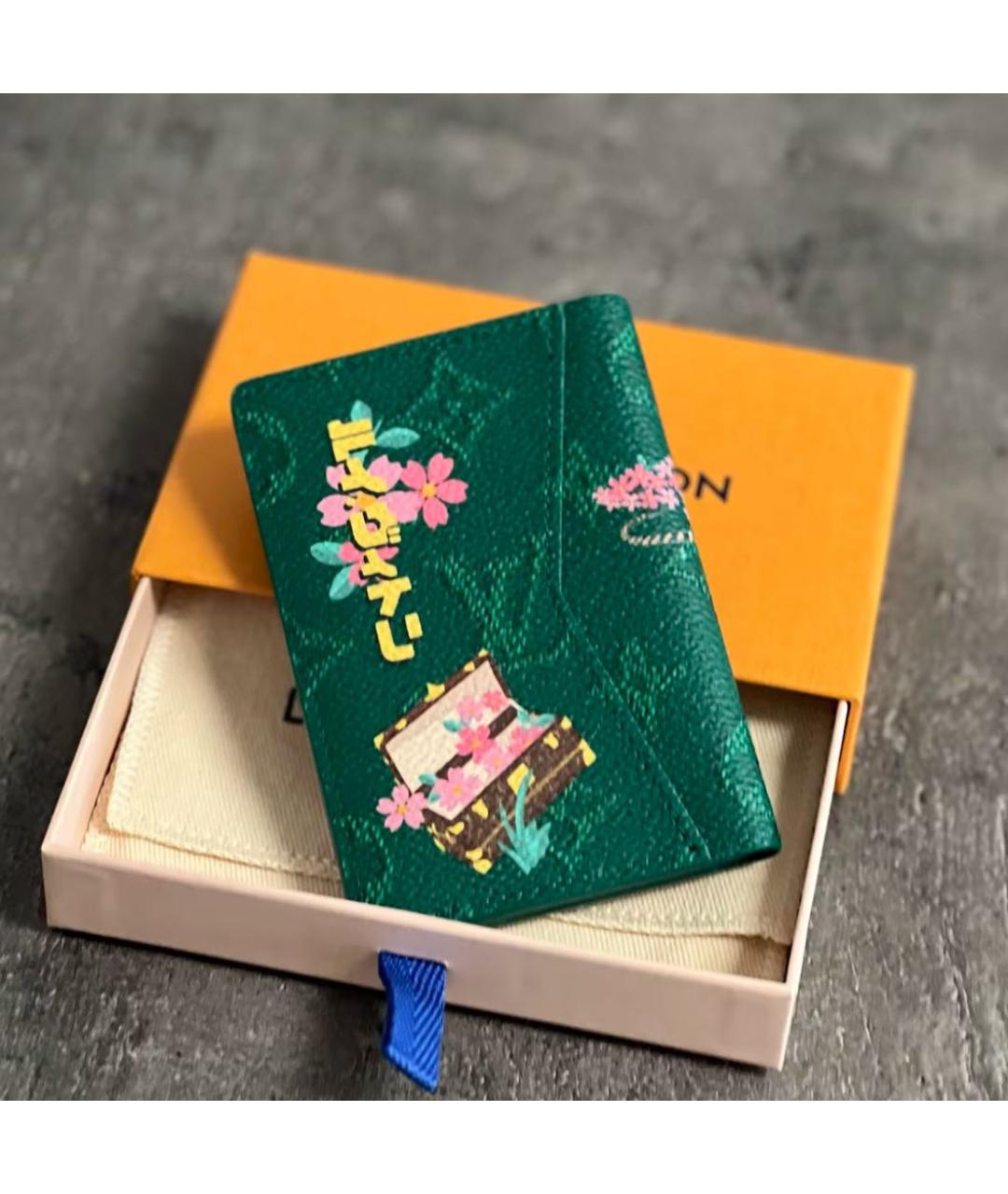 LOUIS VUITTON Зеленый кожаный кошелек, фото 3