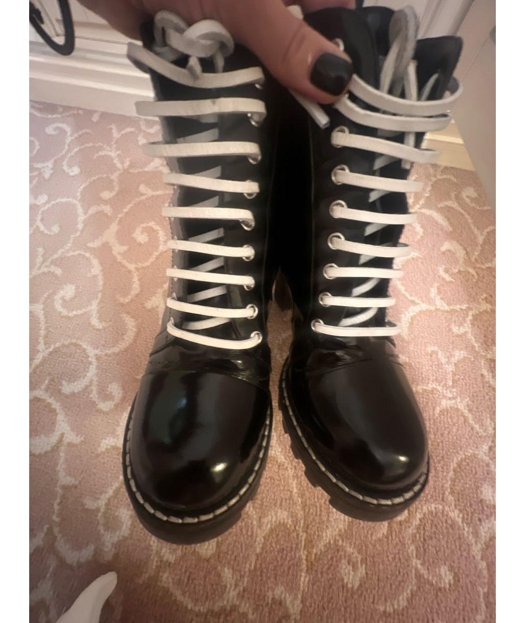 LOUIS VUITTON Черные ботильоны из лакированной кожи, фото 3