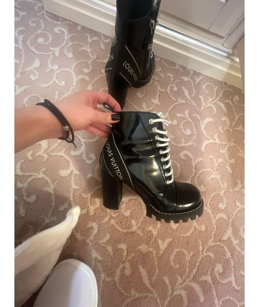 LOUIS VUITTON Черные ботильоны из лакированной кожи, фото 8
