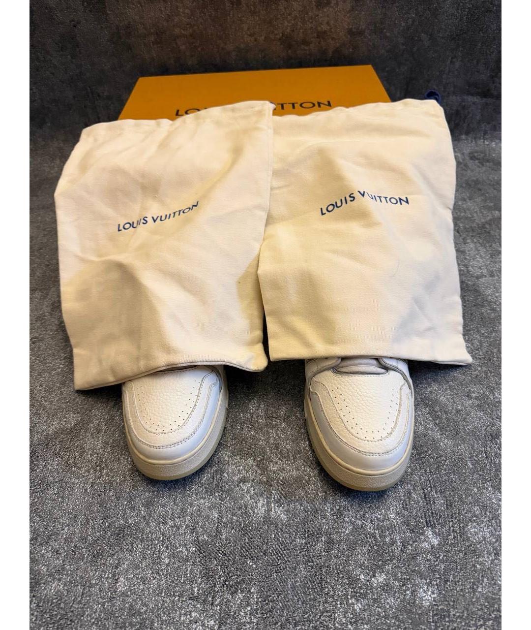 LOUIS VUITTON Белые кожаные низкие кроссовки / кеды, фото 6