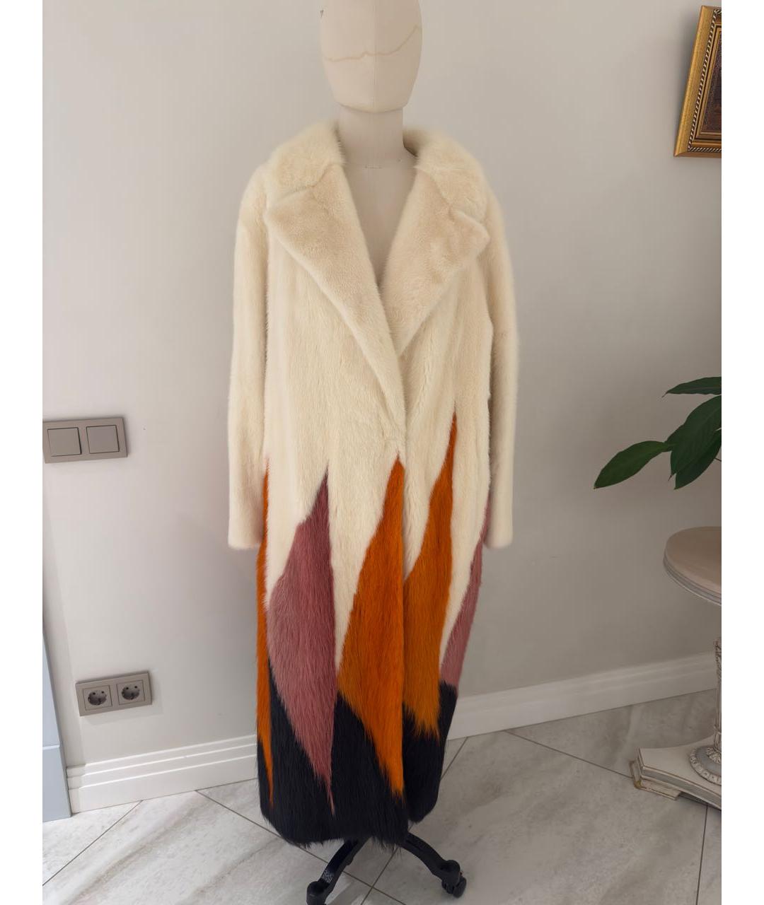 TOM FORD Белая меховая шуба, фото 6