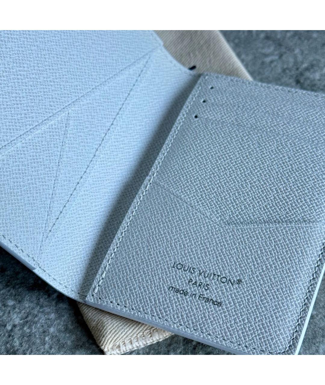 LOUIS VUITTON Белый кожаный кошелек, фото 4