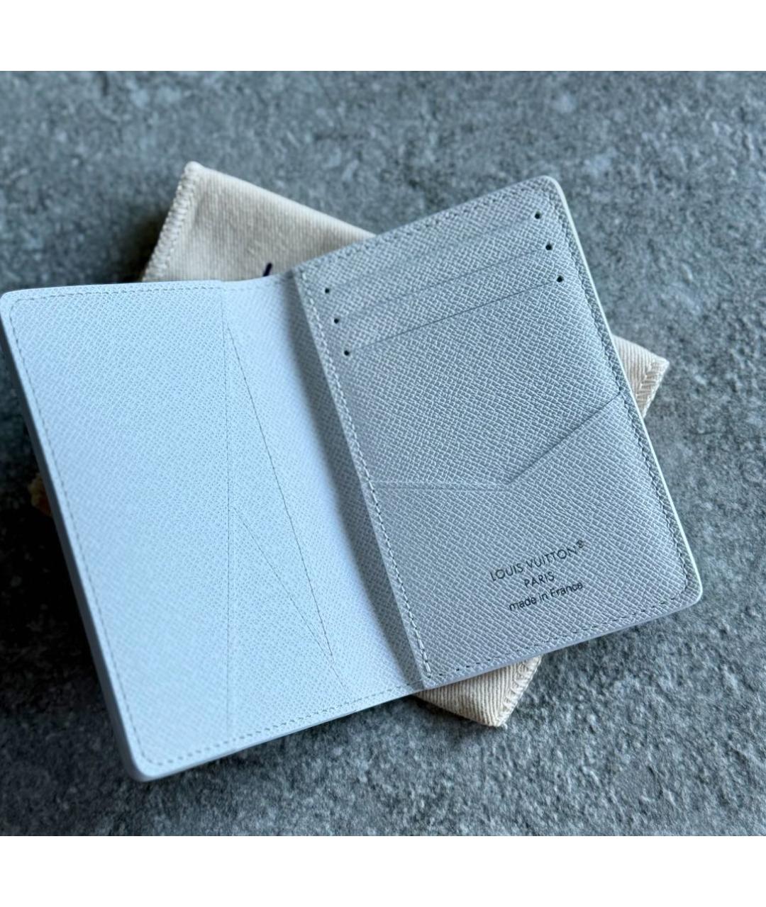 LOUIS VUITTON Белый кожаный кошелек, фото 5