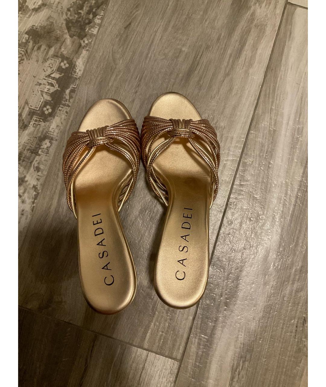CASADEI Золотые кожаные мюли, фото 3