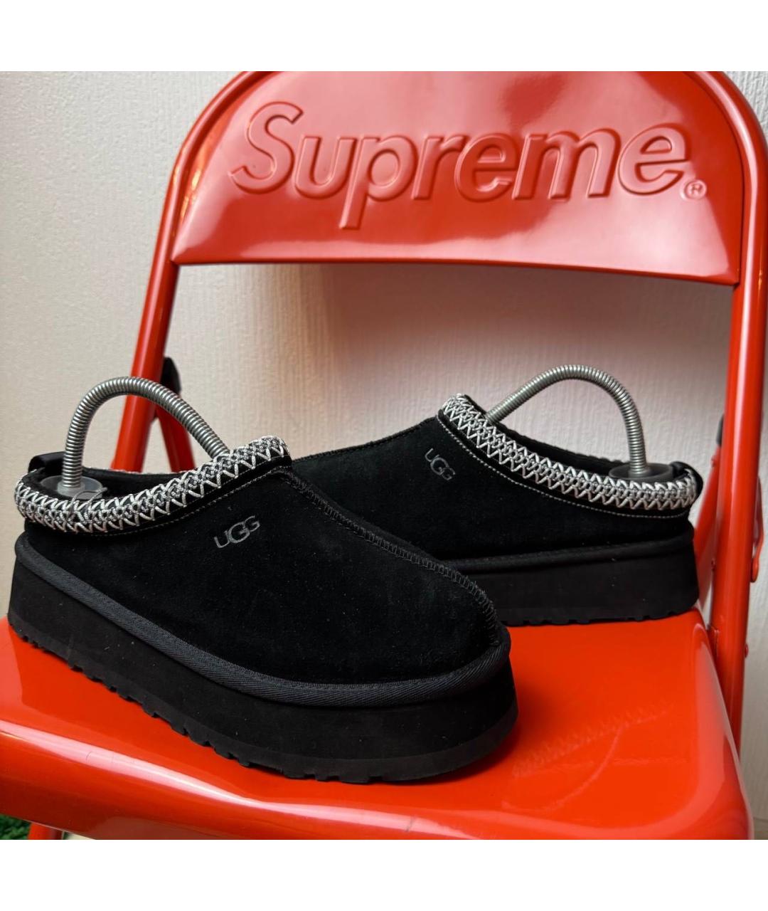 UGG AUSTRALIA Черные замшевые ботинки, фото 2