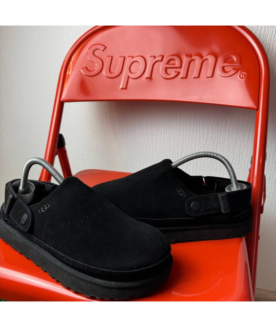 UGG AUSTRALIA Черные замшевые сабо, фото 2