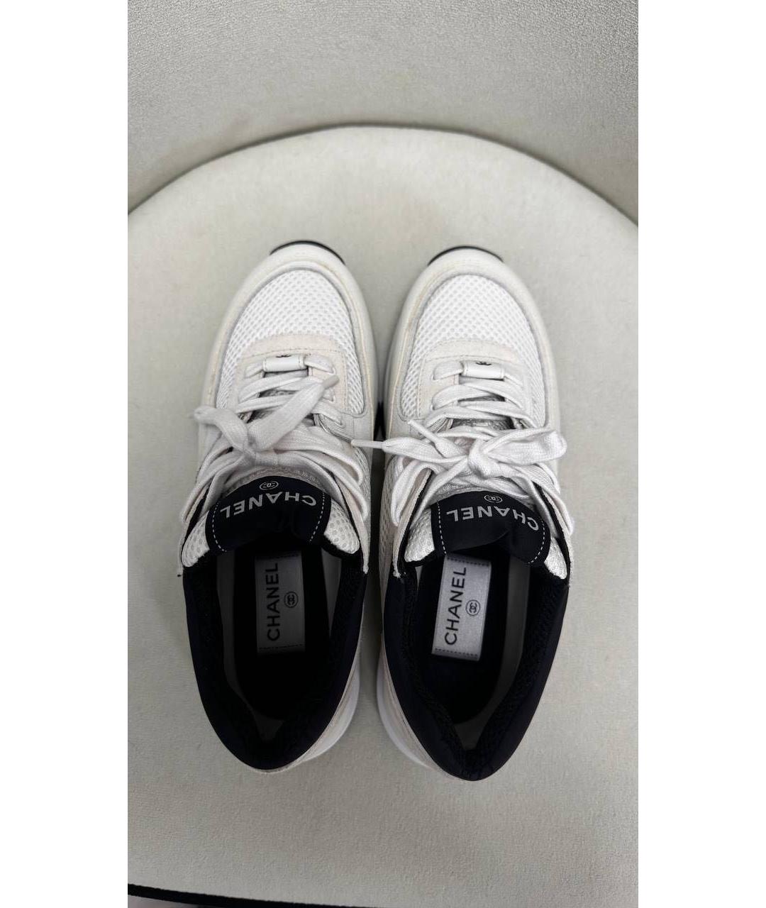 CHANEL Белые кожаные кроссовки, фото 3