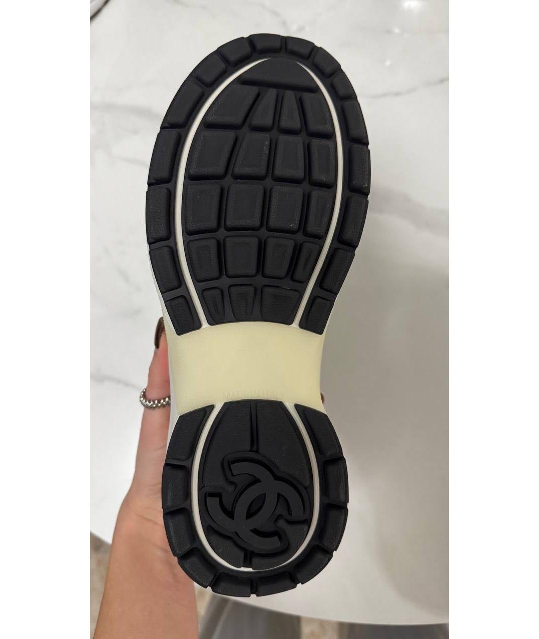 CHANEL Золотые текстильные кроссовки, фото 6