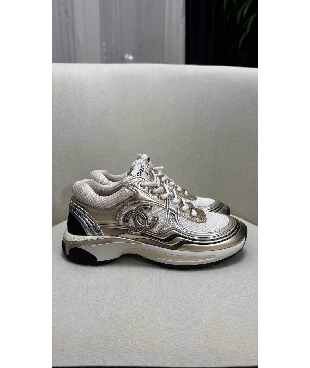 CHANEL Золотые текстильные кроссовки, фото 7