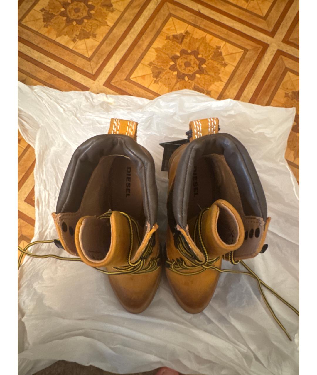 DIESEL Горчичные нубуковые ботильоны, фото 3