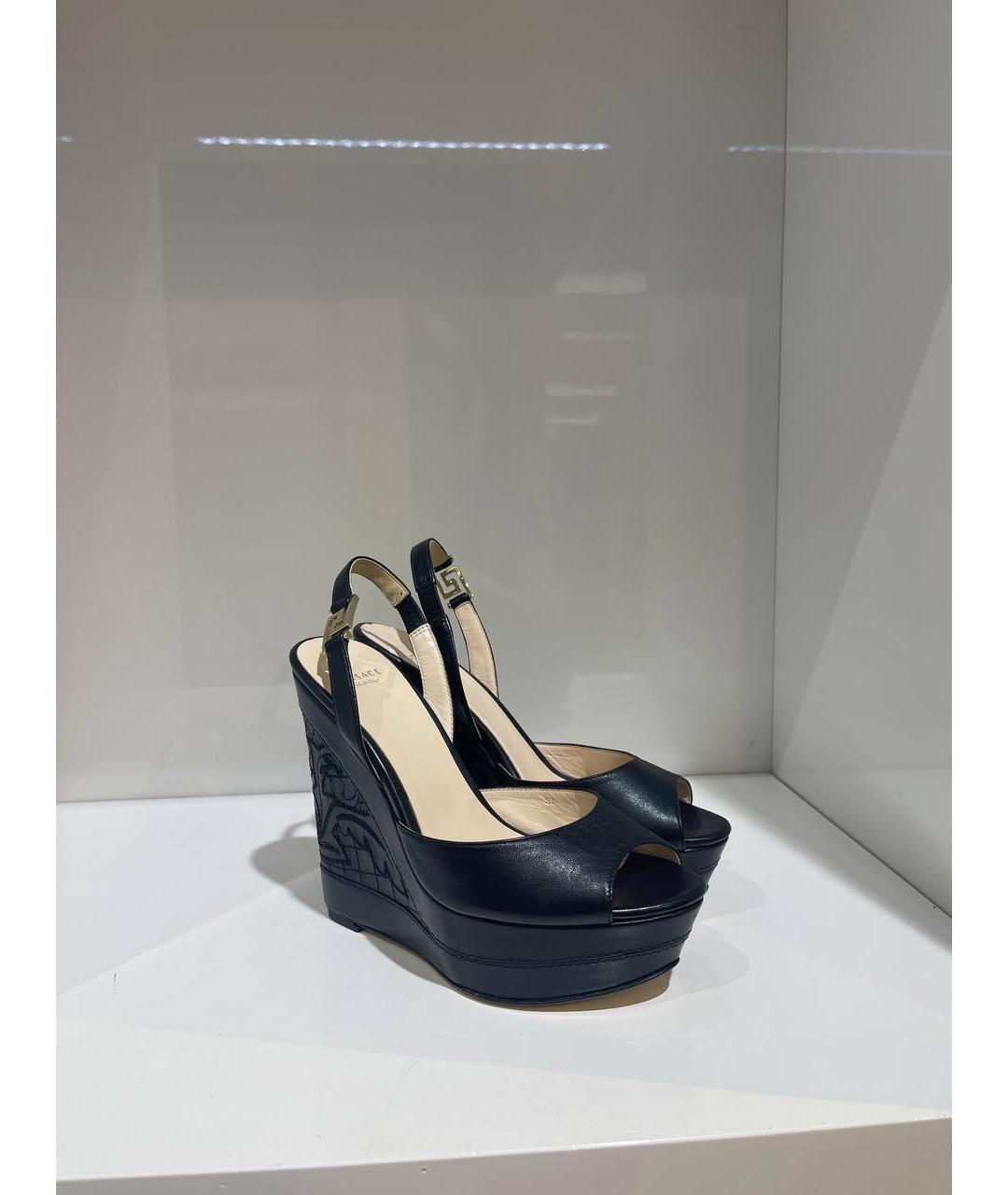 VERSACE Черные кожаные босоножки, фото 4