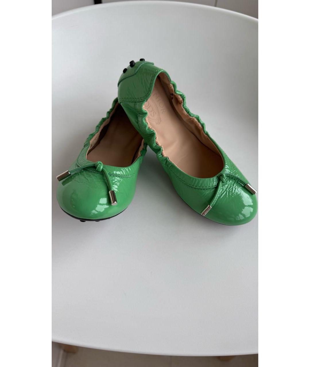 TOD'S Зеленые балетки из лакированной кожи, фото 3