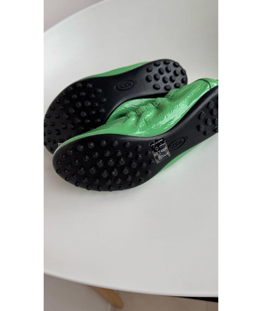 TOD'S Зеленые балетки из лакированной кожи, фото 2