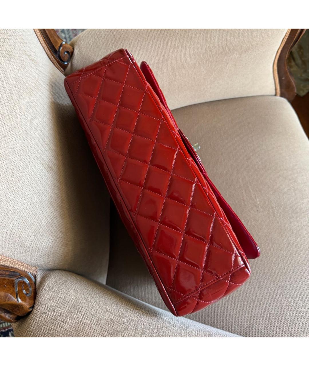 CHANEL Красная сумка через плечо из лакированной кожи, фото 5