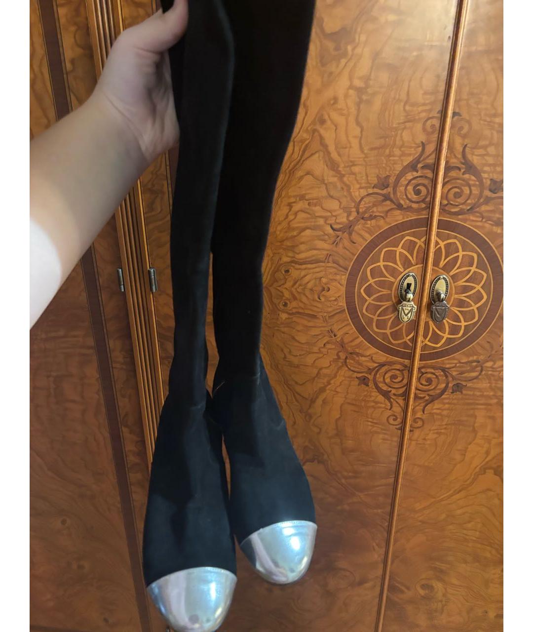 CHANEL Черные замшевые сапоги, фото 2