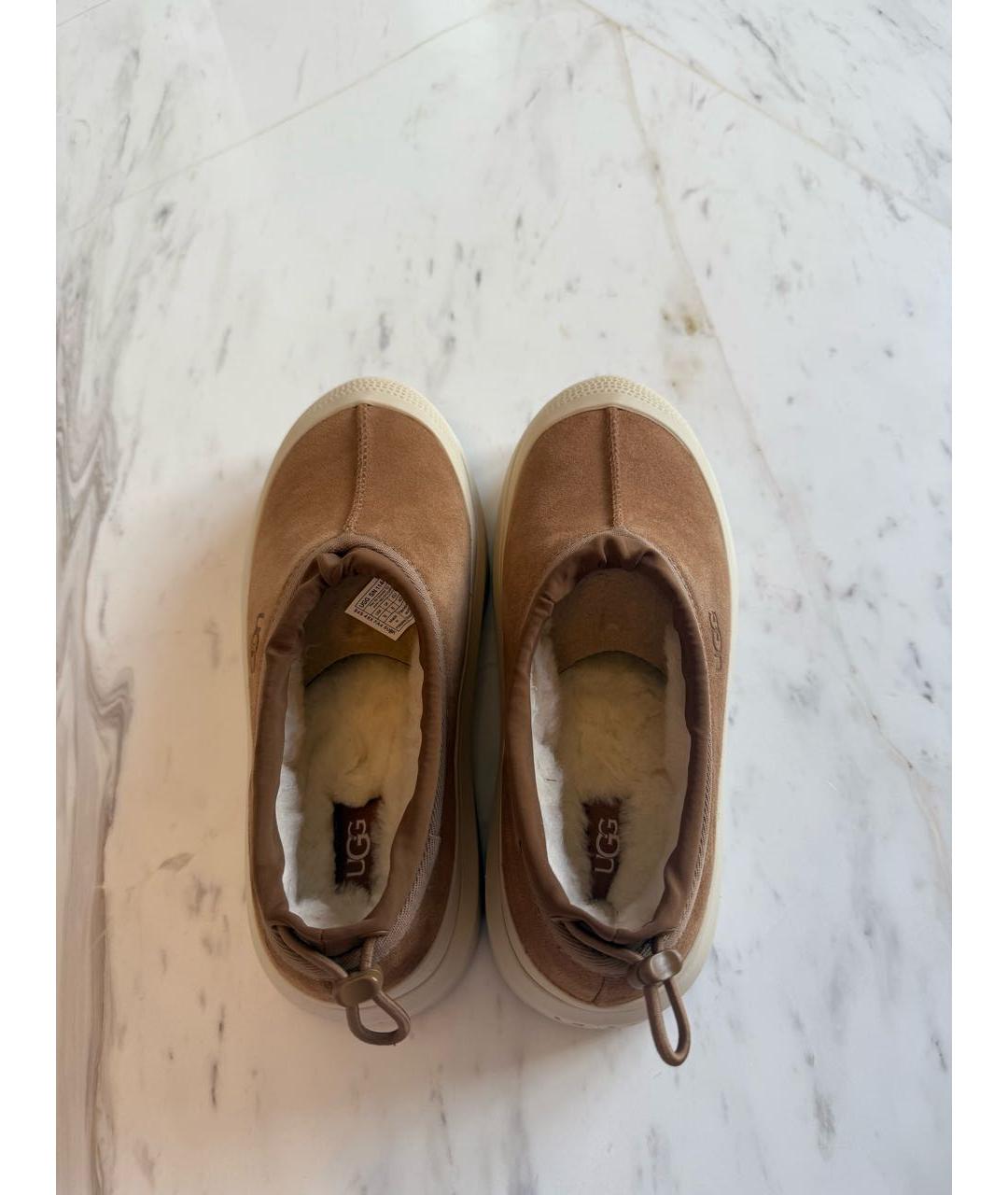 UGG AUSTRALIA Горчичные замшевые полусапоги, фото 3