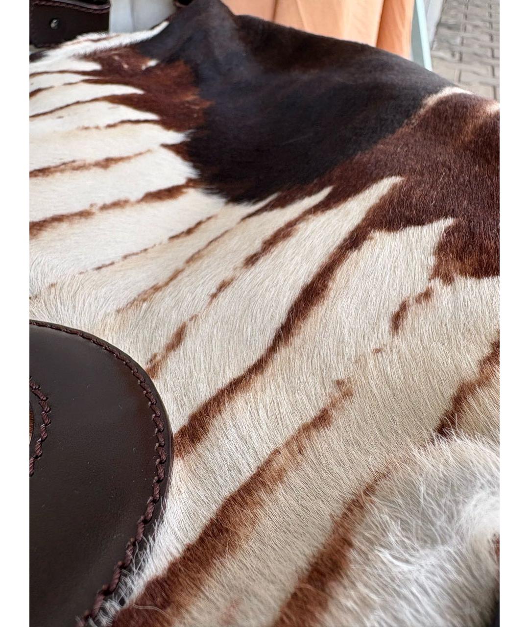 FENDI Белая меховая сумка с короткими ручками, фото 5