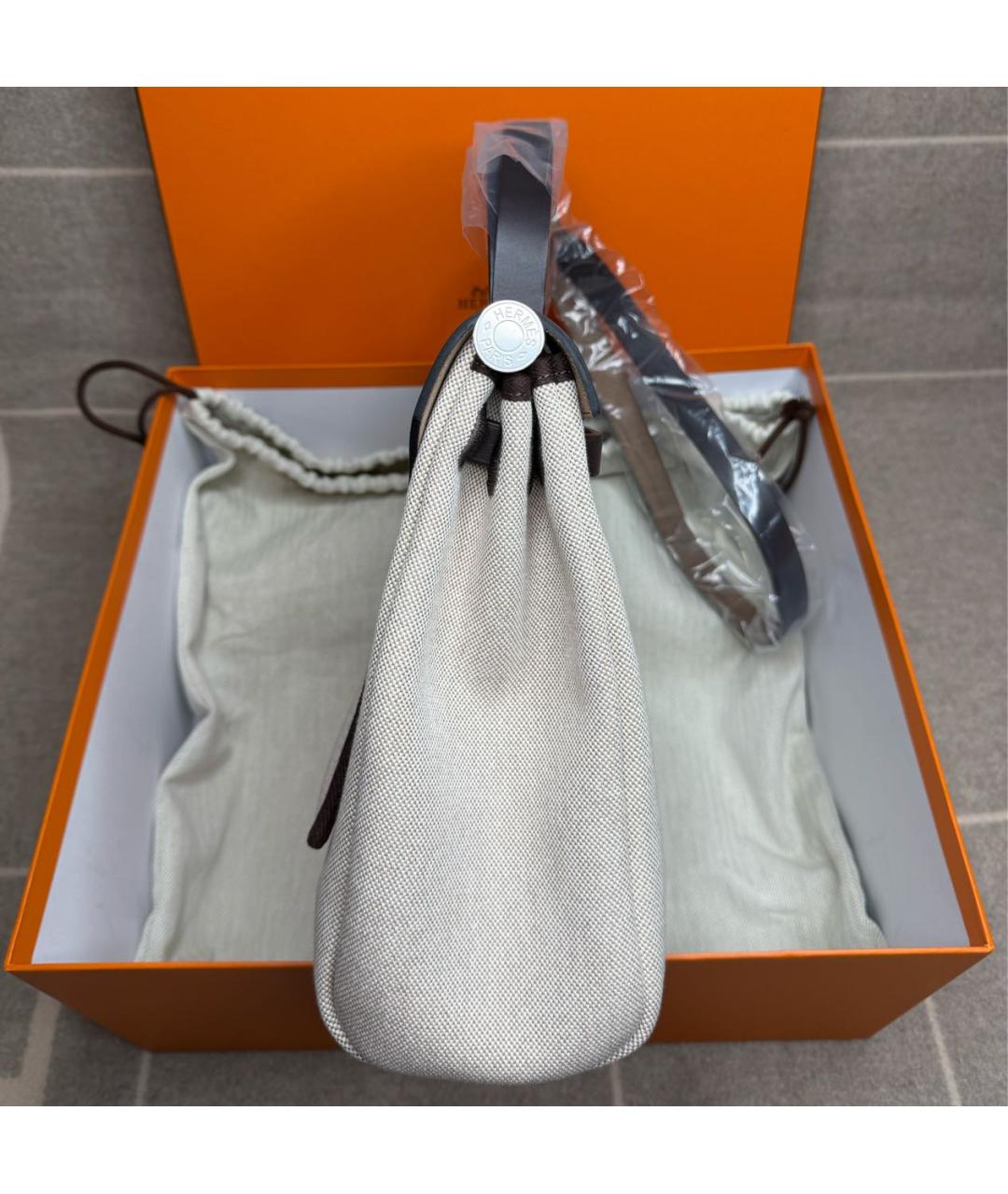 HERMES Коричневая тканевая сумка с короткими ручками, фото 5