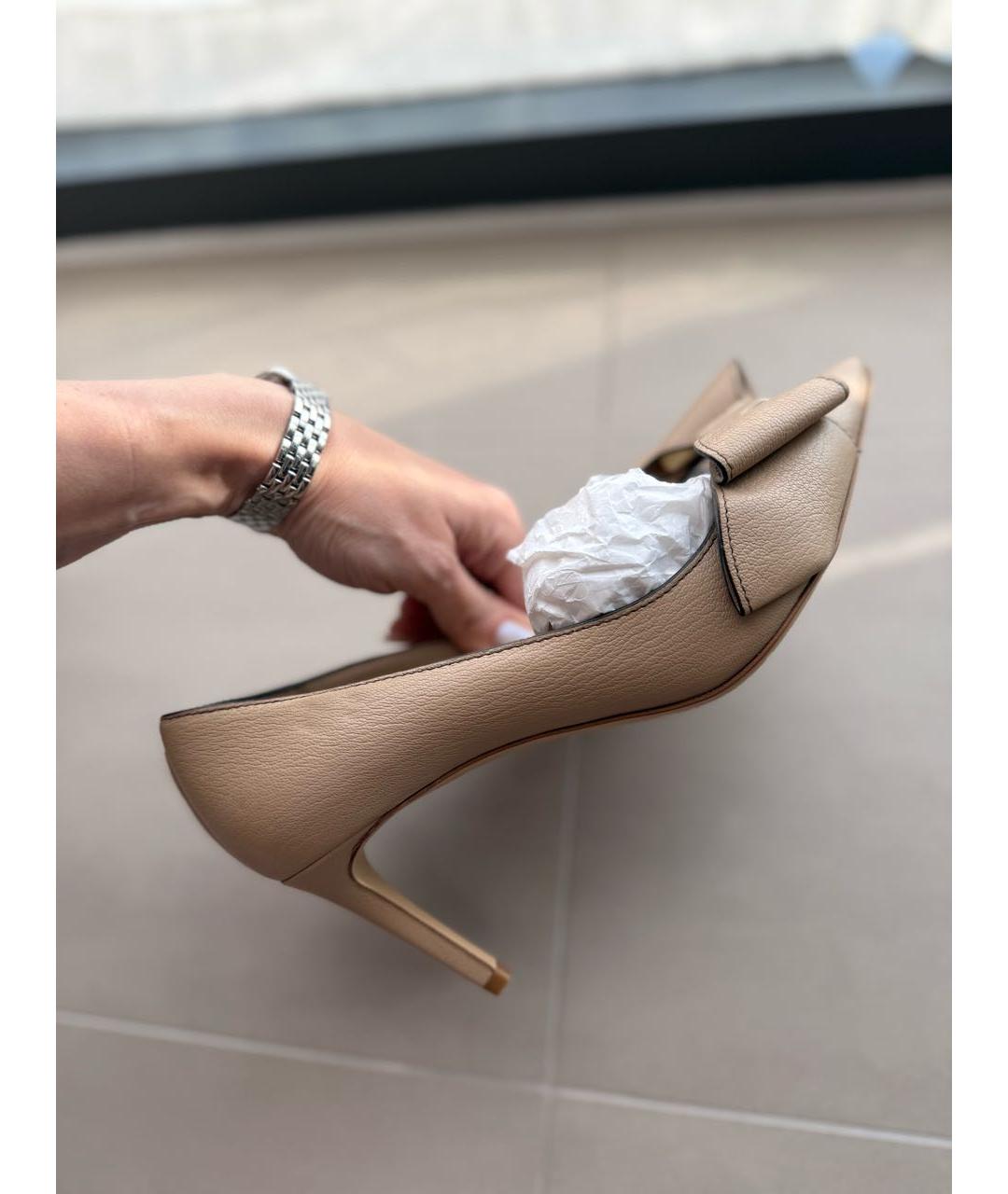 FERRAGAMO Бежевые кожаные туфли, фото 6