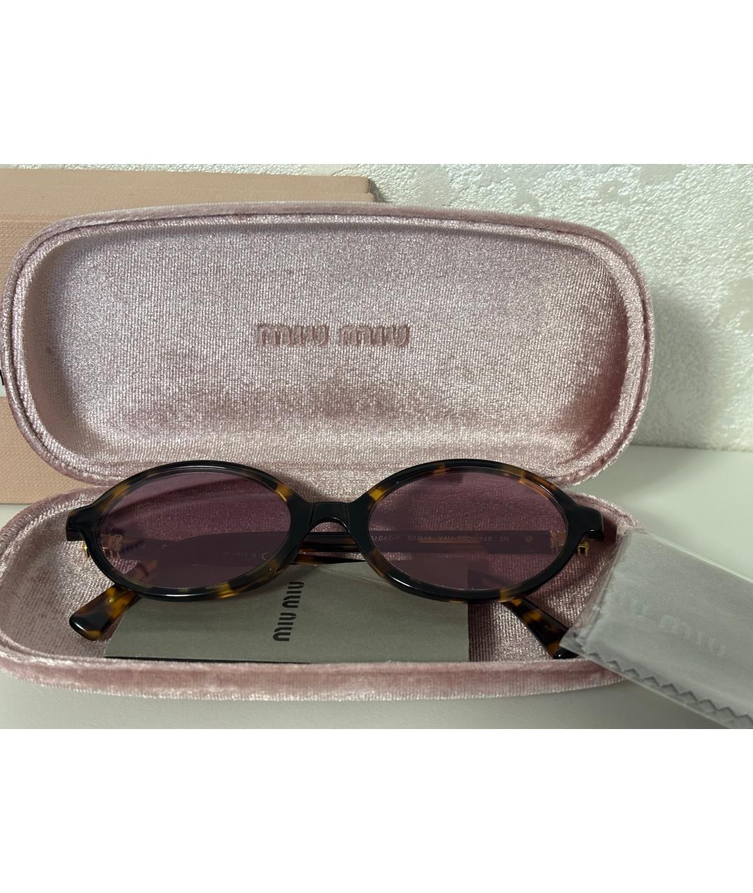 MIU MIU Коричневые пластиковые солнцезащитные очки, фото 7