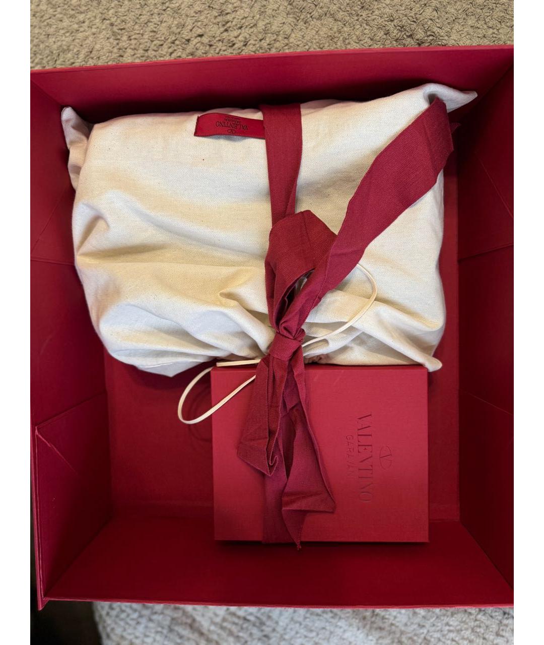 VALENTINO Черная кожаная сумка через плечо, фото 4