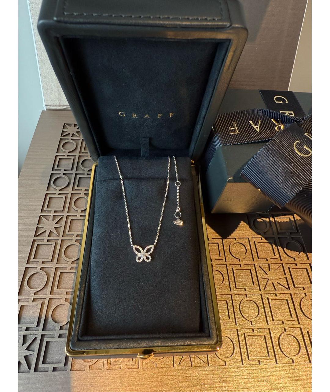 GRAFF Белая подвеска из белого золота, фото 8