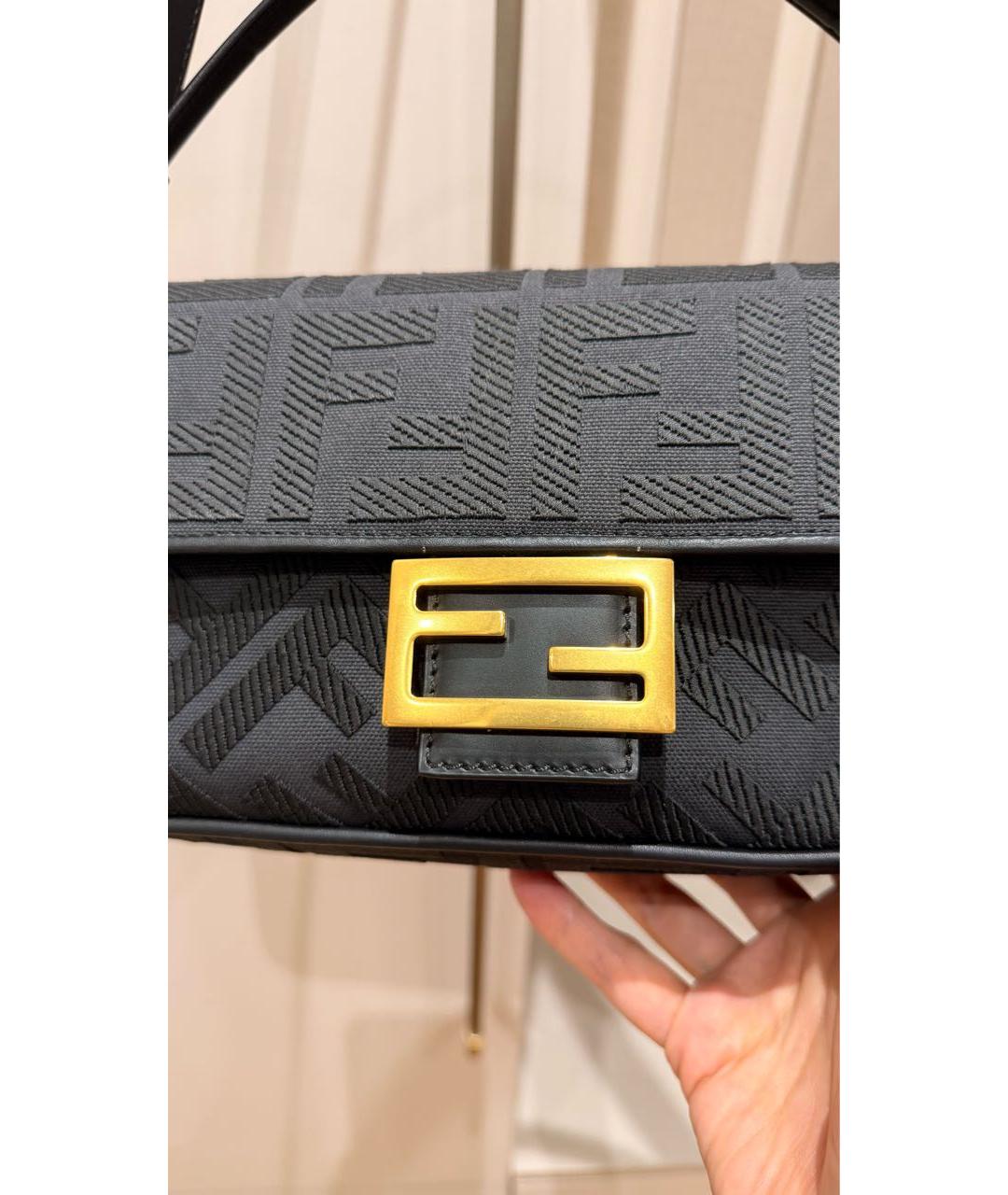 FENDI Черная сумка с короткими ручками, фото 4
