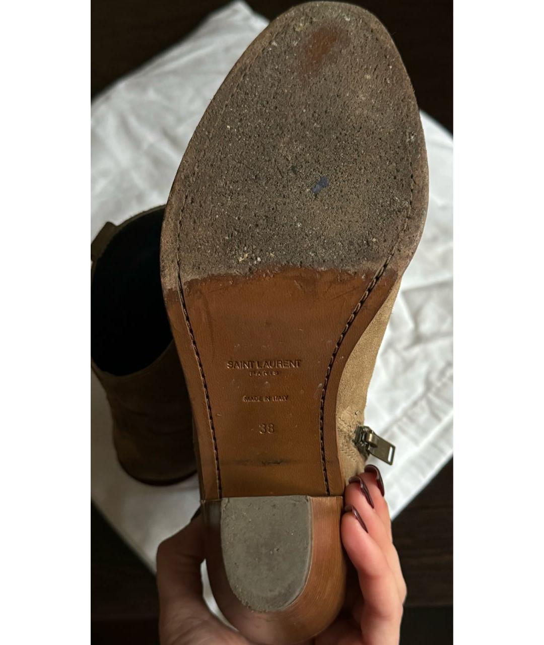 SAINT LAURENT Бежевые замшевые ботильоны, фото 2