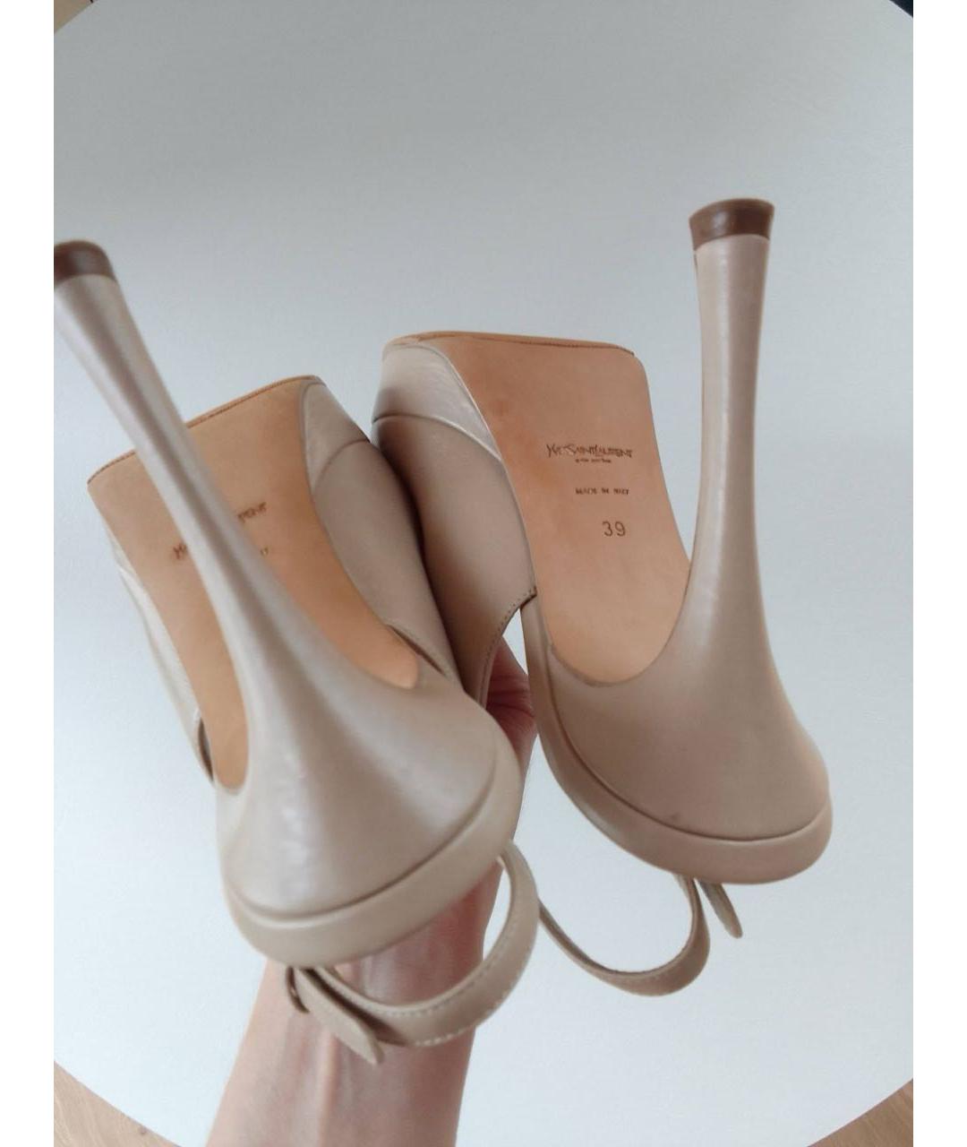 SAINT LAURENT Серые кожаные босоножки, фото 2