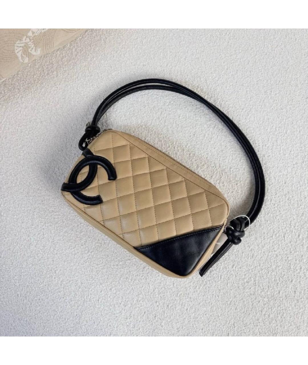 CHANEL Бежевая кожаная сумка с короткими ручками, фото 4