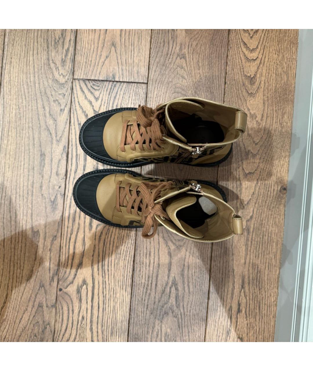 FENDI Бежевые кожаные ботинки, фото 3