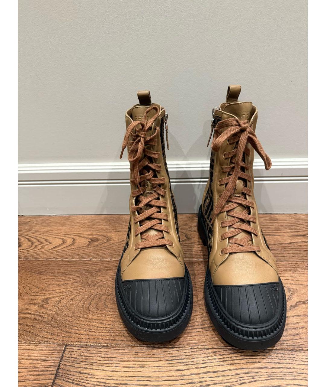 FENDI Бежевые кожаные ботинки, фото 2