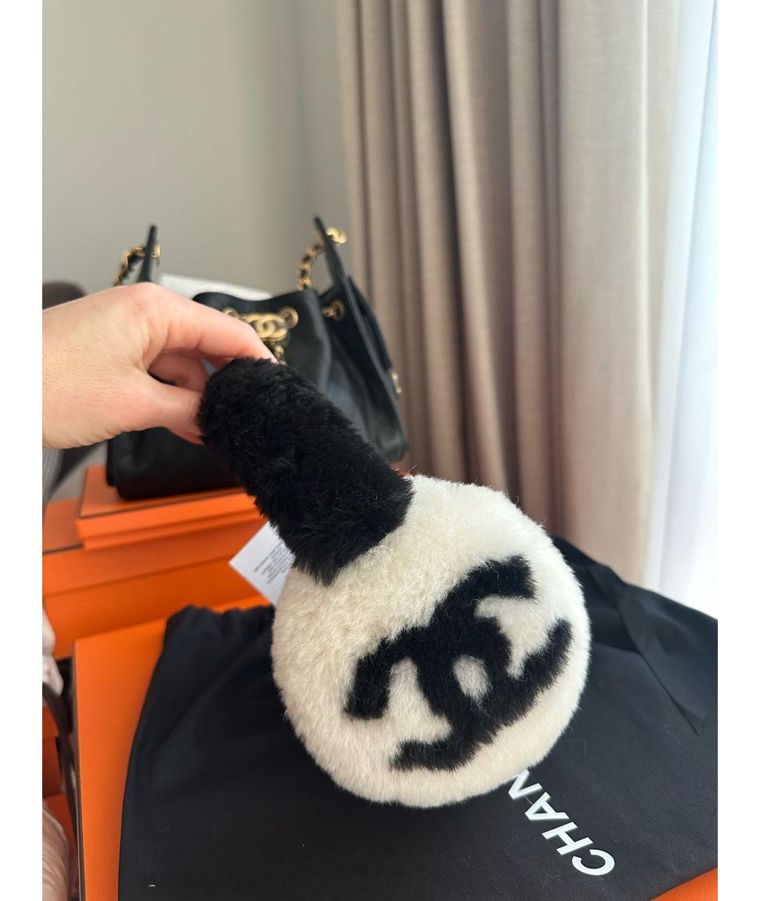 CHANEL Белые шерстяные наушники, фото 2