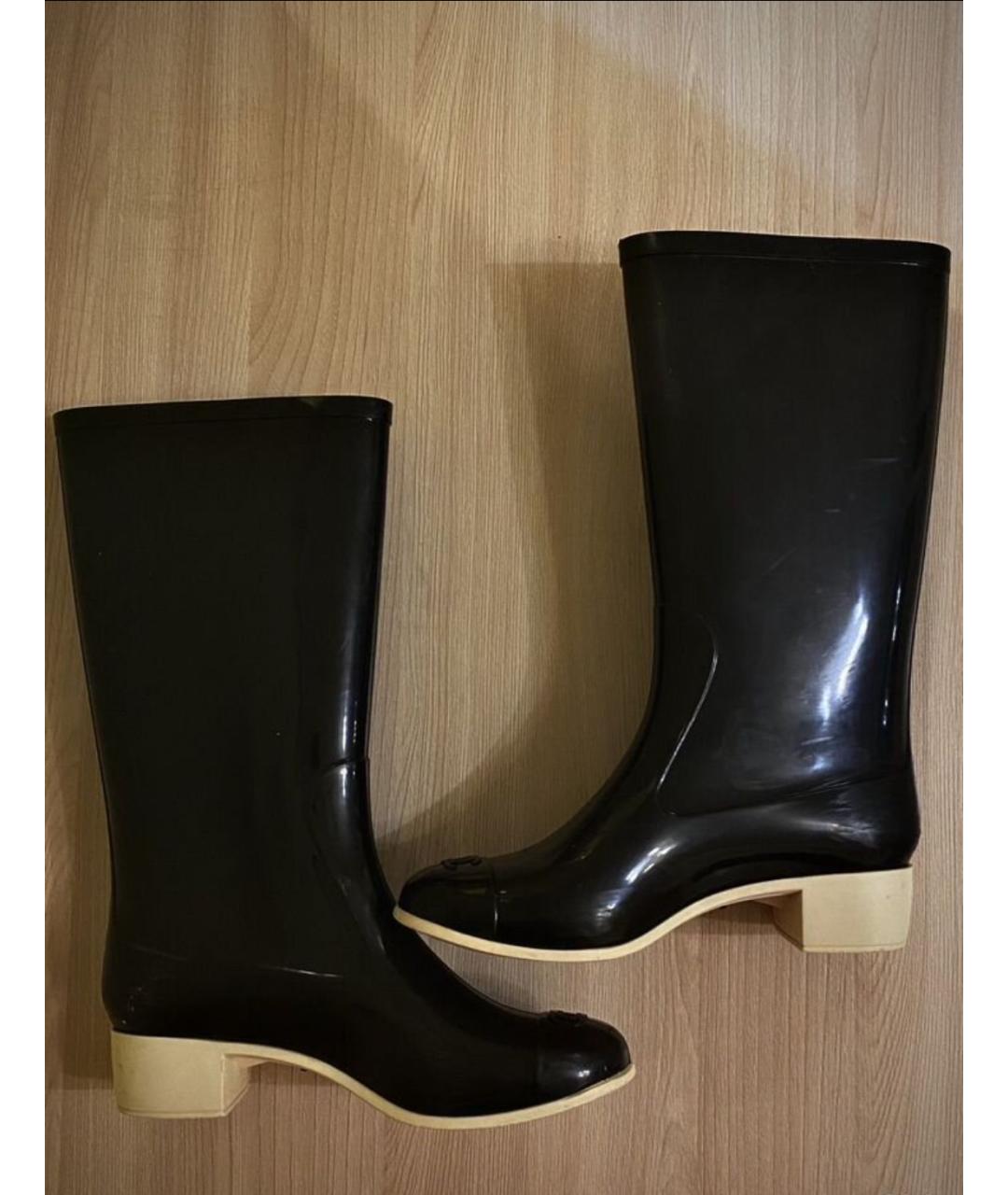 CHANEL Черные резиновые ботинки, фото 7