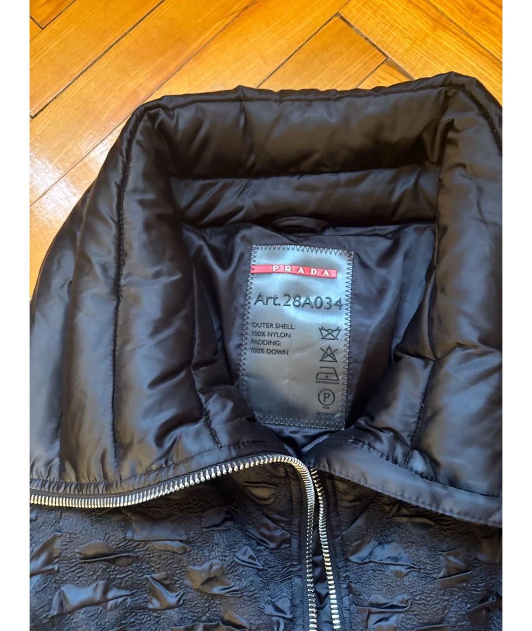 PRADA Черный полиамидовый пуховик, фото 4