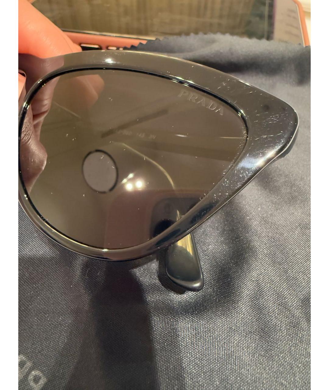 PRADA Черные пластиковые солнцезащитные очки, фото 6
