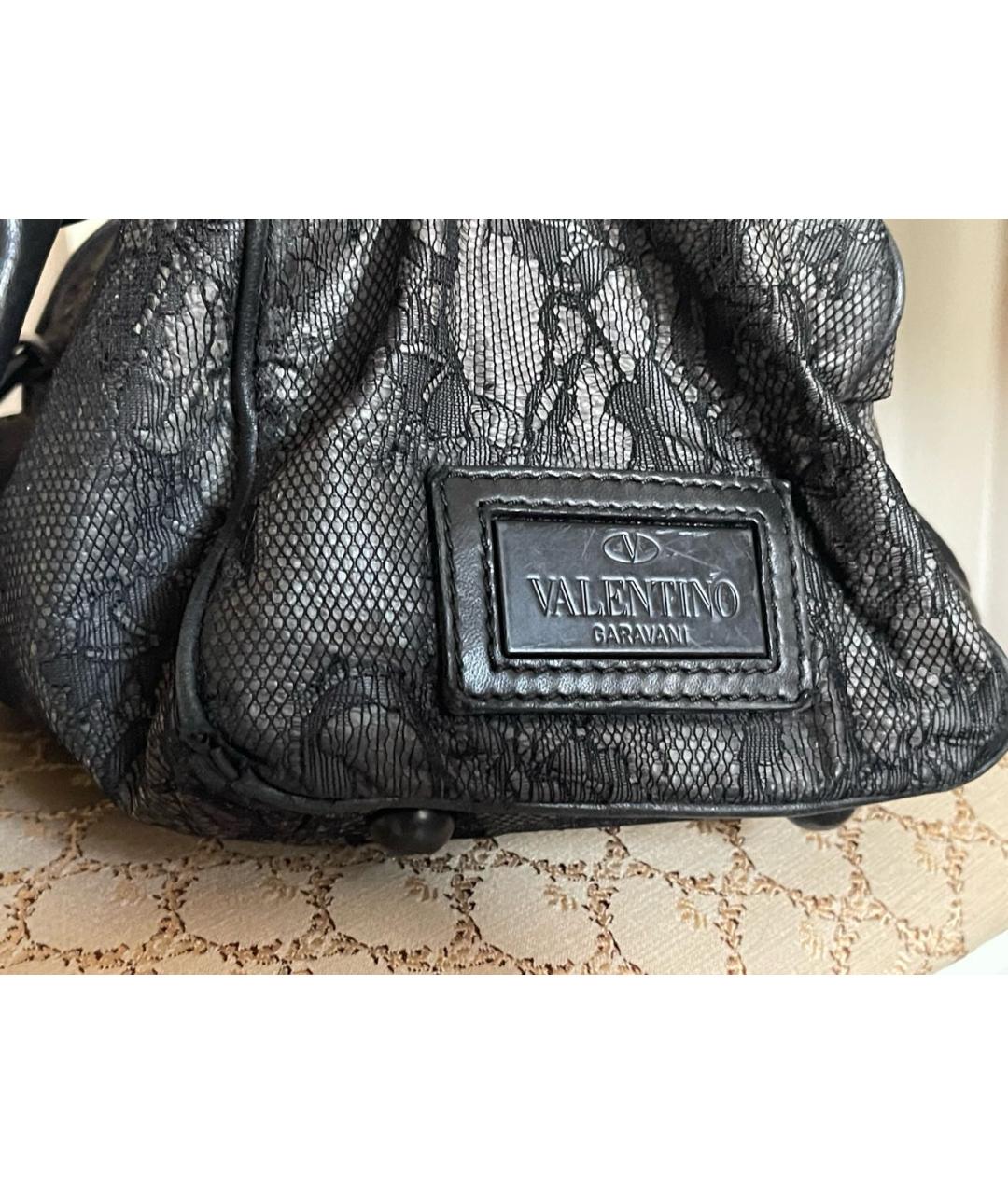 RED VALENTINO Черная кожаная сумка с короткими ручками, фото 2