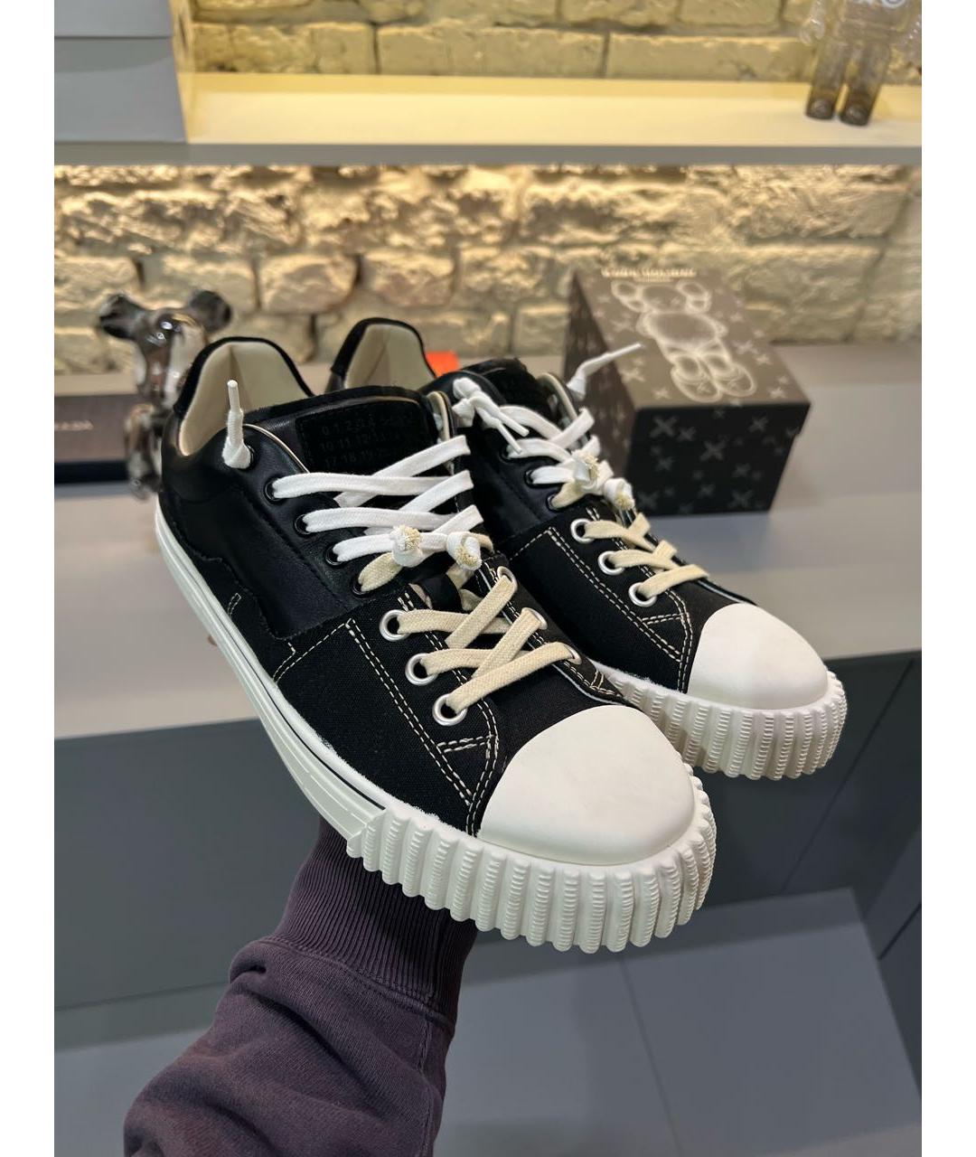 MAISON MARGIELA Черные кожаные низкие кроссовки / кеды, фото 2