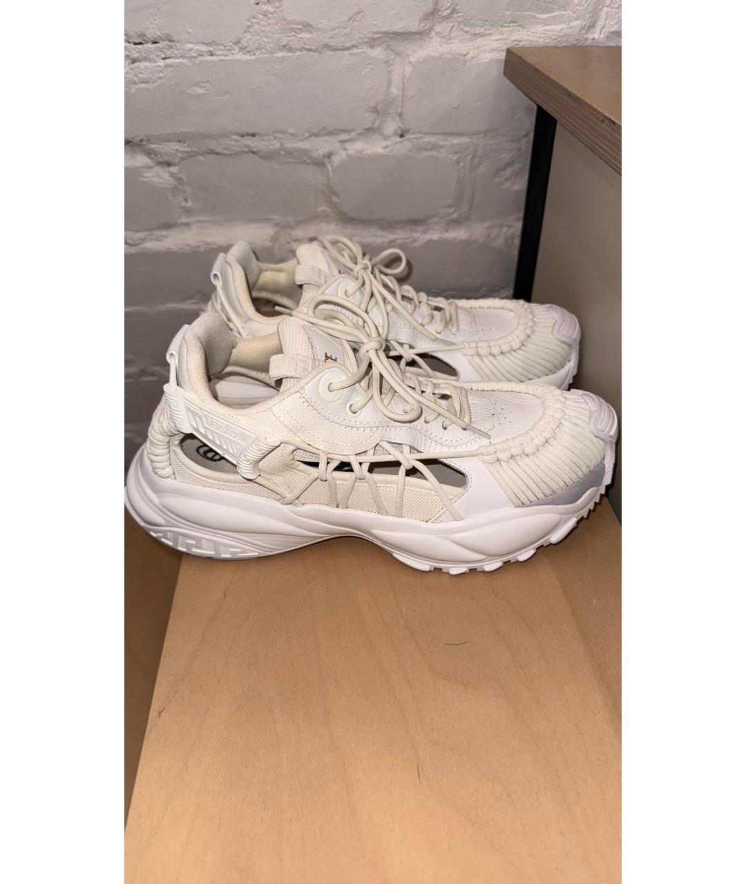 VERSACE Белые кожаные кроссовки, фото 4