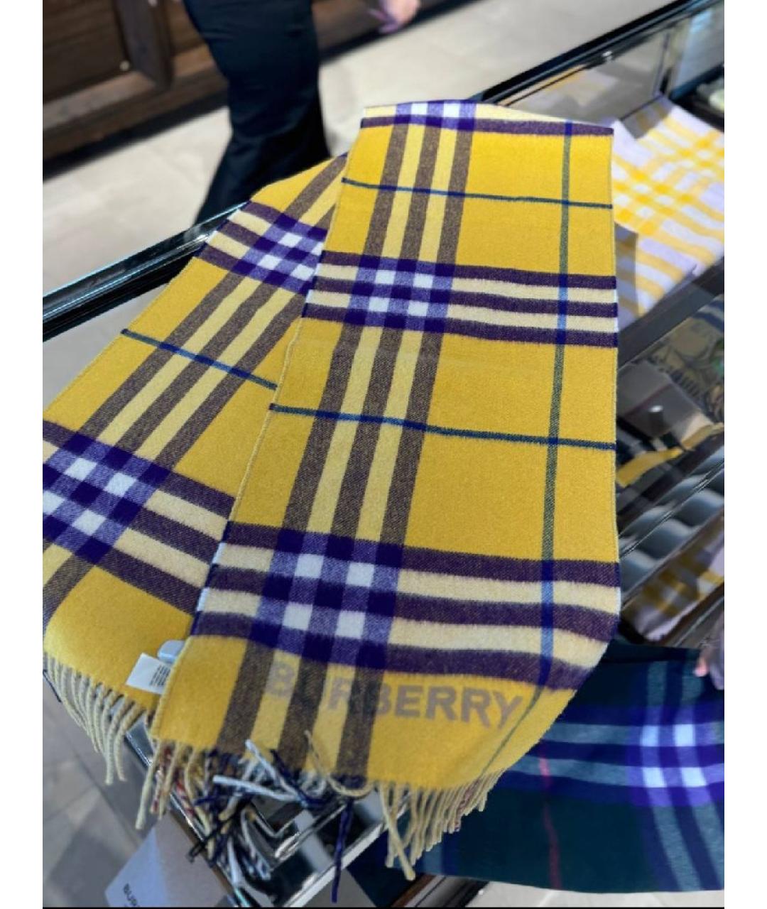 BURBERRY Бежевый кашемировый шарф, фото 5