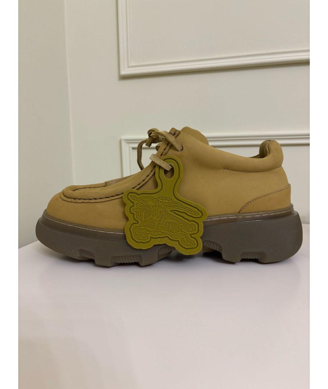 BURBERRY Горчичные замшевые ботинки, фото 8