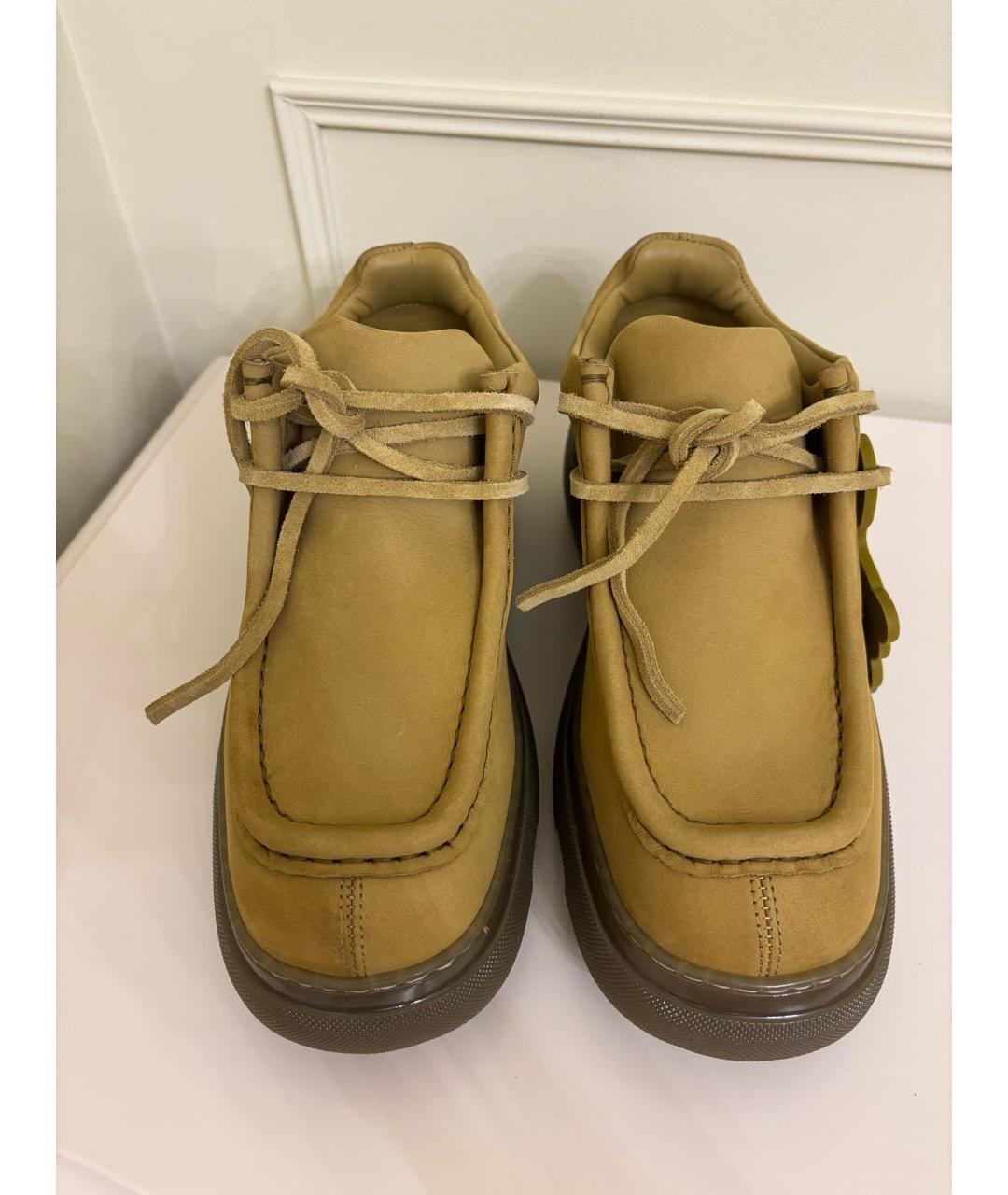 BURBERRY Горчичные замшевые ботинки, фото 2