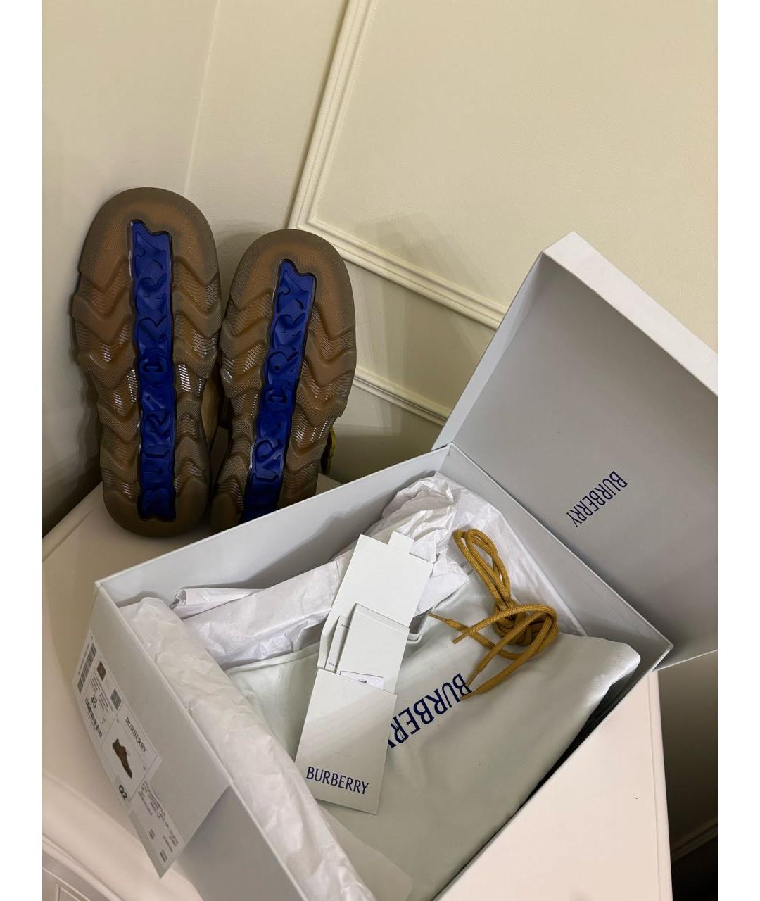 BURBERRY Горчичные замшевые ботинки, фото 6