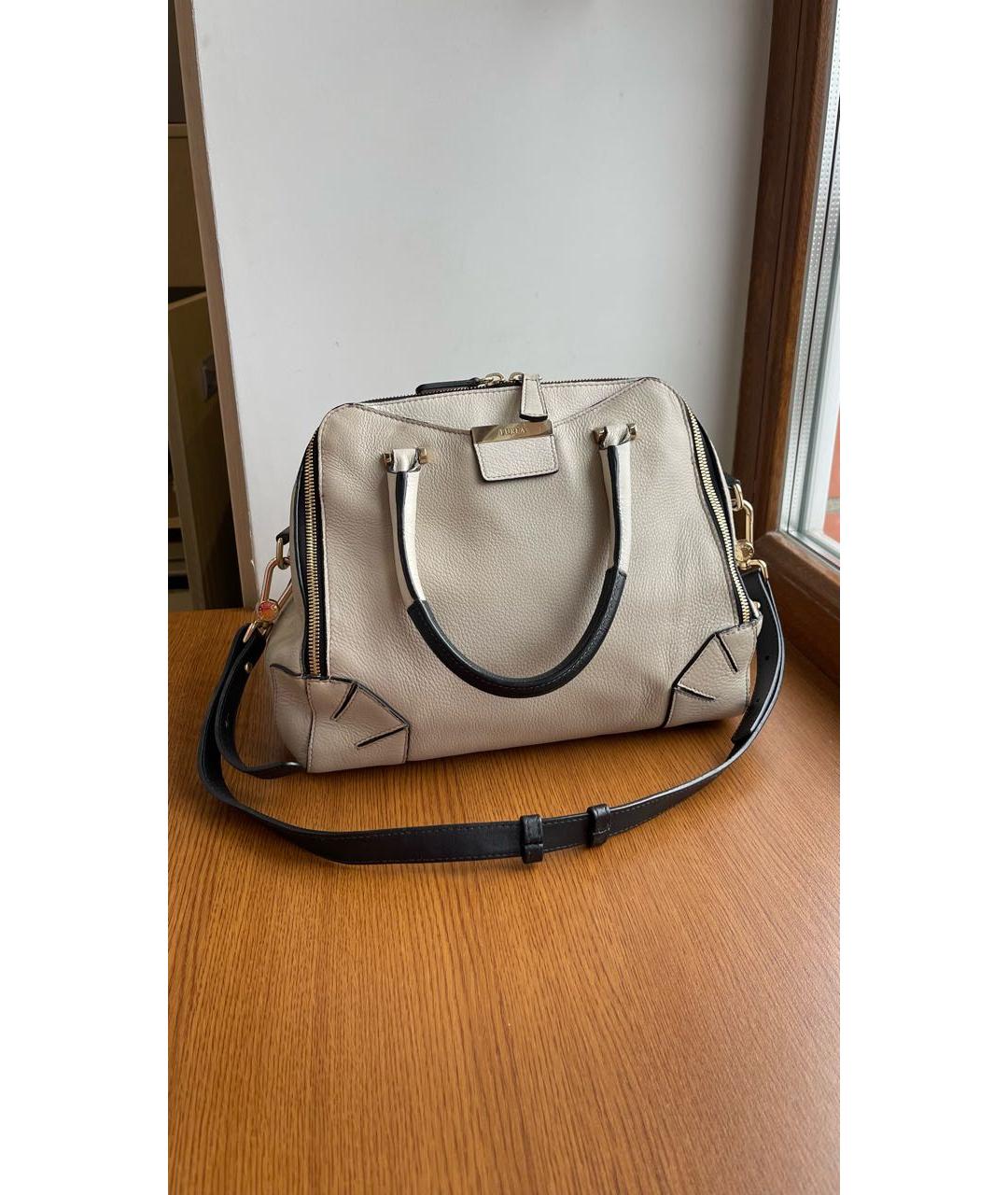 FURLA Бежевая кожаная сумка с короткими ручками, фото 6