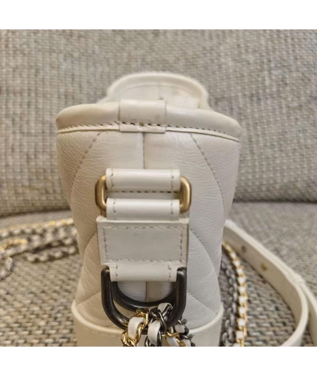 CHANEL Бежевая кожаная сумка через плечо, фото 5