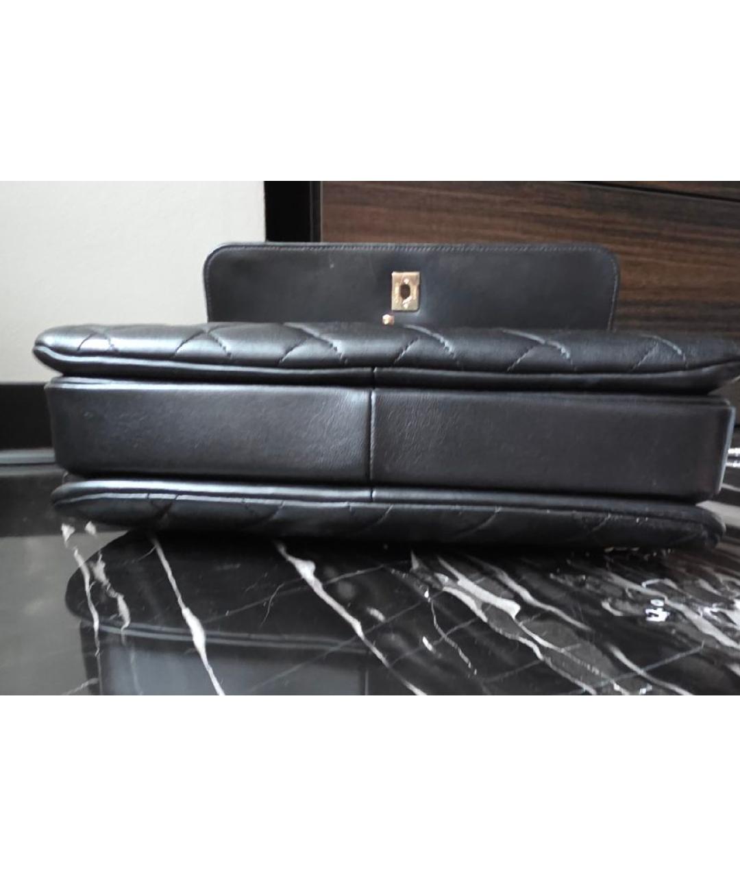 CHANEL Черная кожаная сумка с короткими ручками, фото 6