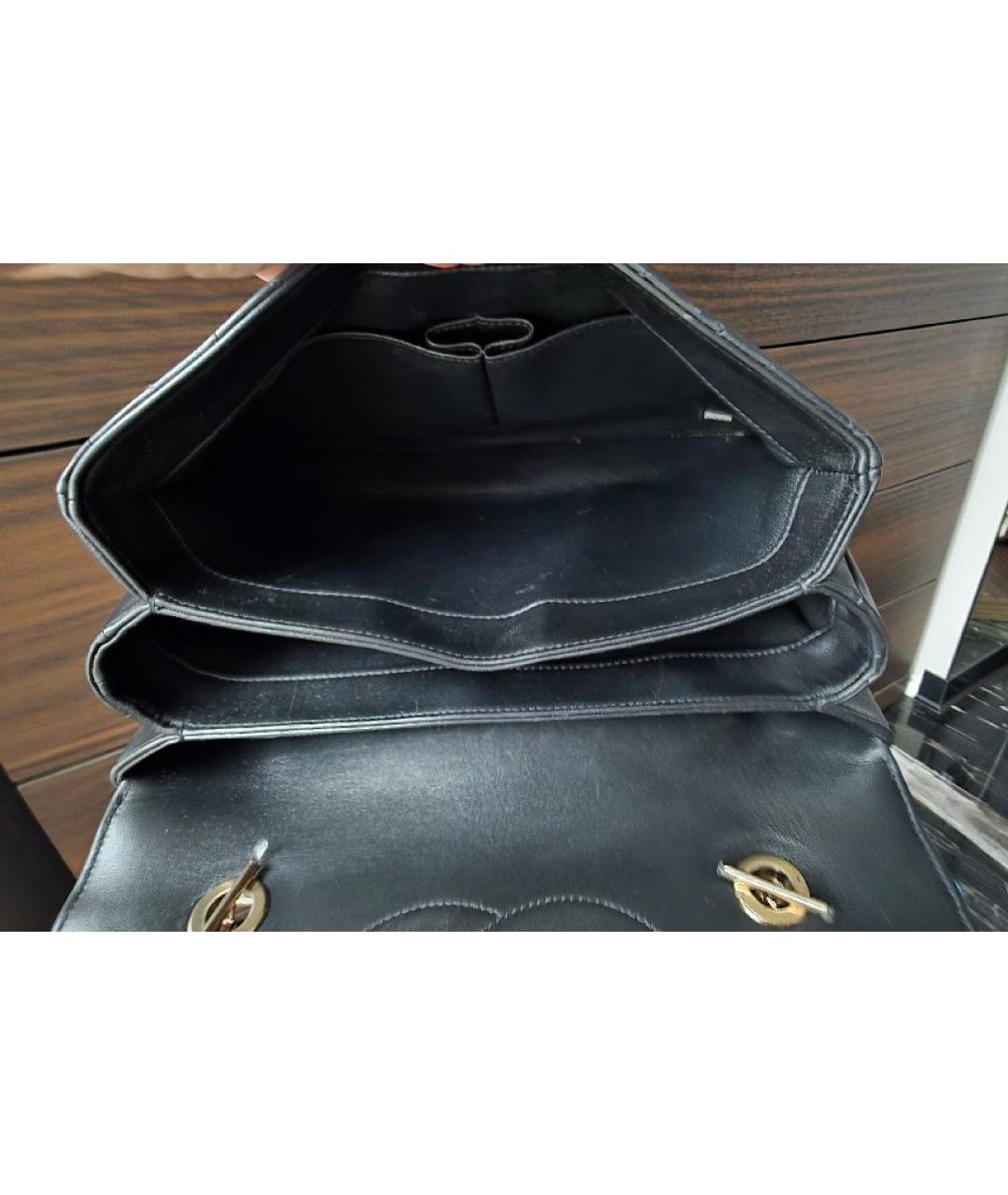 CHANEL Черная кожаная сумка с короткими ручками, фото 4