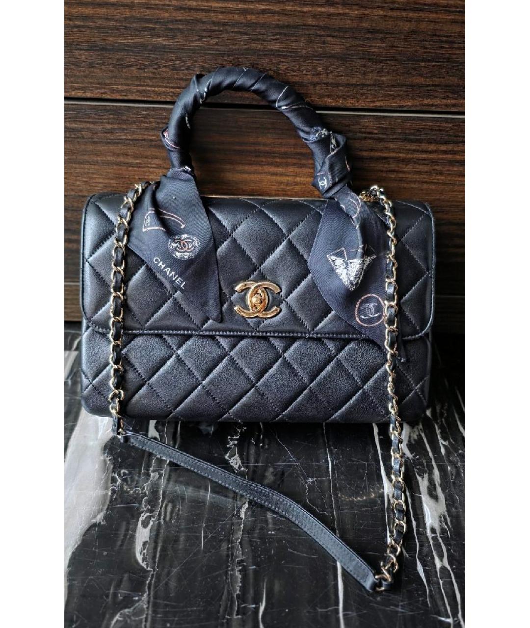 CHANEL Черная кожаная сумка с короткими ручками, фото 10