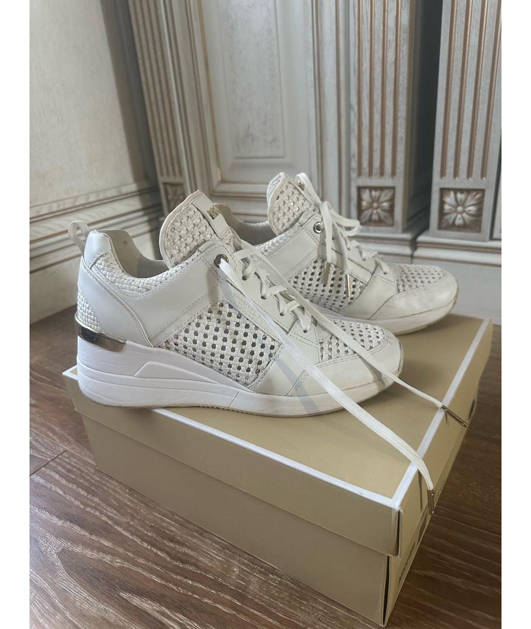 MICHAEL KORS Белые кожаные кроссовки, фото 4